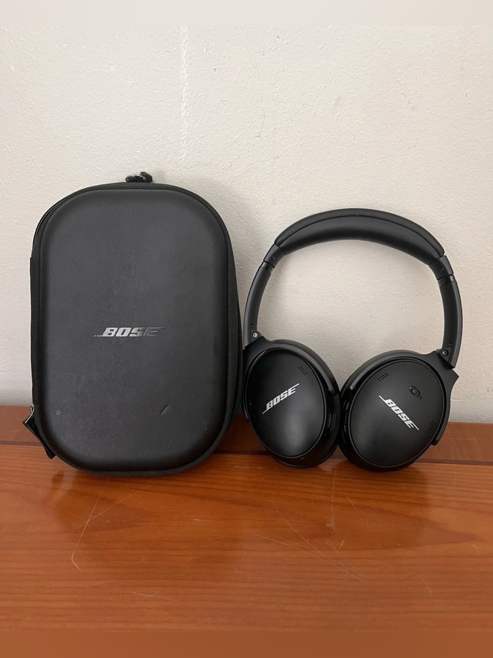 Bose Quiet Comfort Bluetooth Wireless Noise Cancelling Headphones Black
